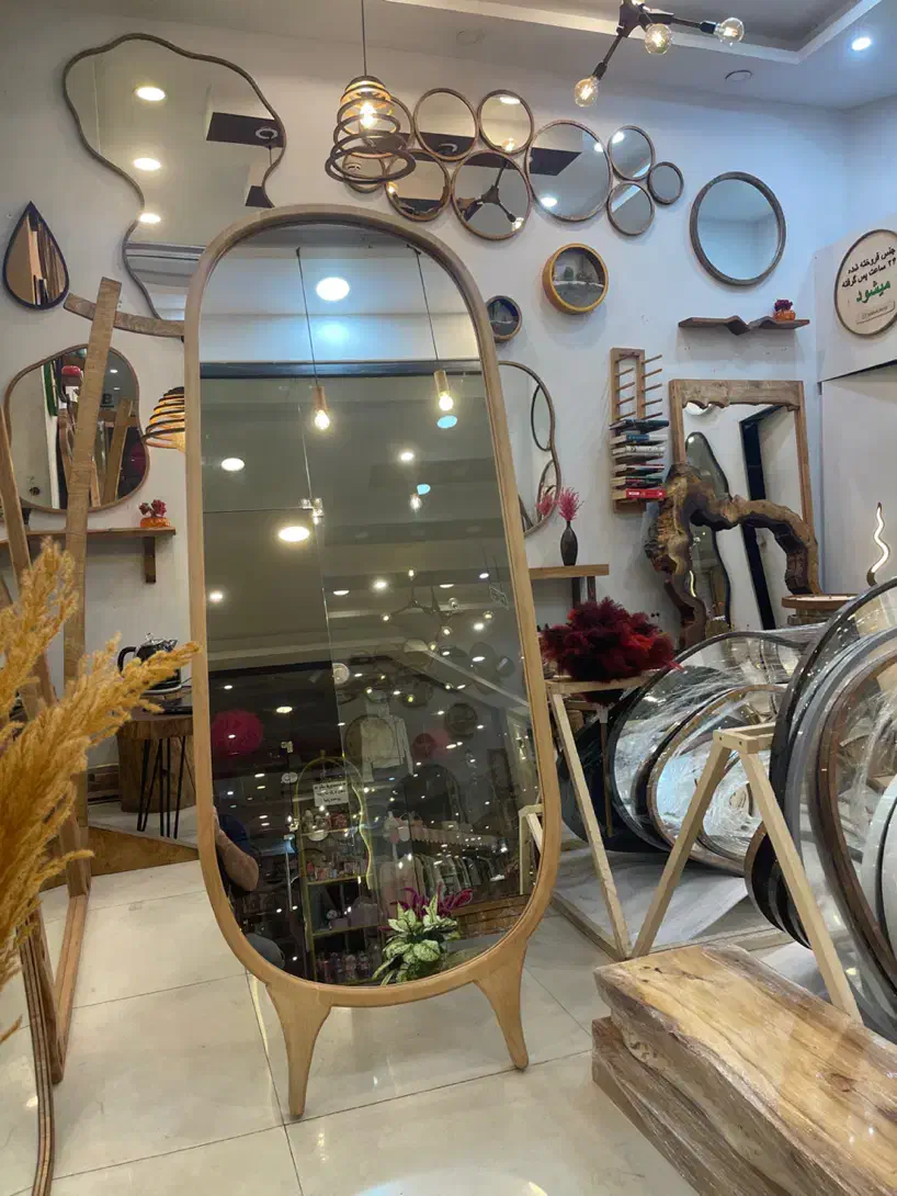 آینه قدی ایستاده (پایه دار)|آینه|تهران, سازمان برنامه شمالی|دیوار