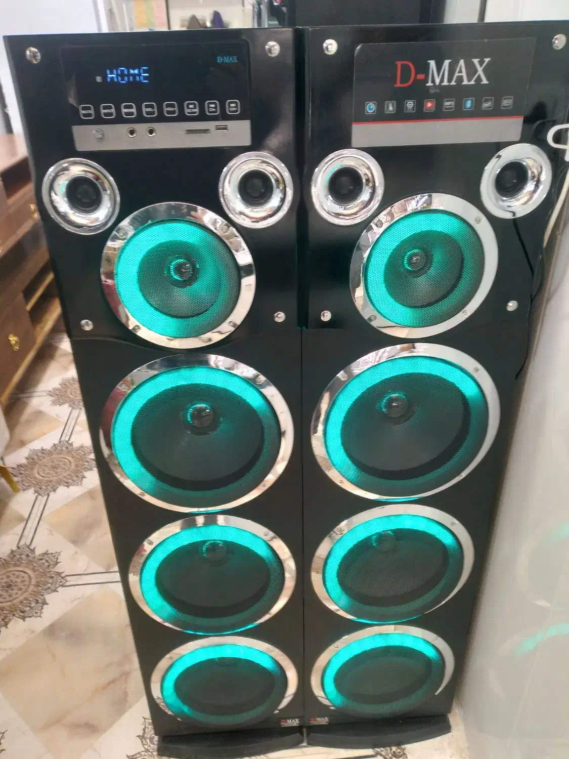 باند اسپیکر دی مکس چراغ دار بلوتوث دار درحدصفر|سیستم صوتی خانگی|سنندج, |دیوار