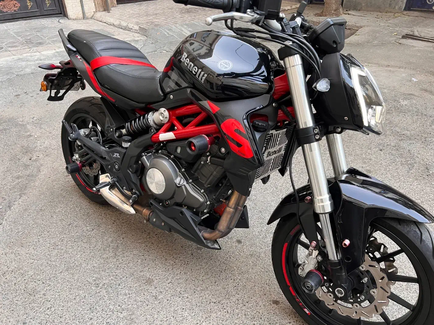 بنلی ۳۰۰|موتورسیکلت|اسلامشهر, شهرک احمدیه|دیوار