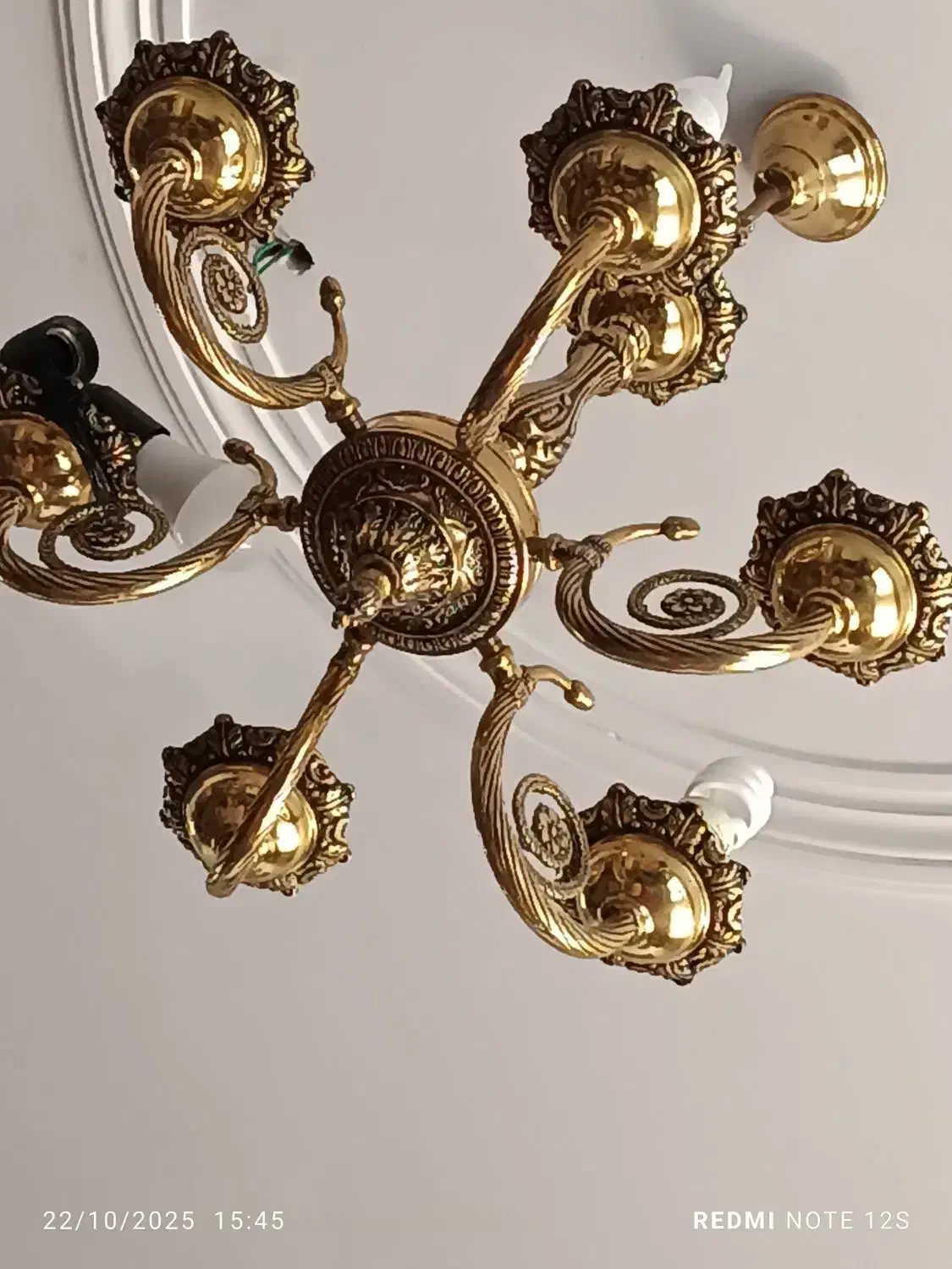 دو عدد لوستر برنز قدیمی سنگین سیاه قلم|لوستر و چراغ آویز|تبریز, |دیوار