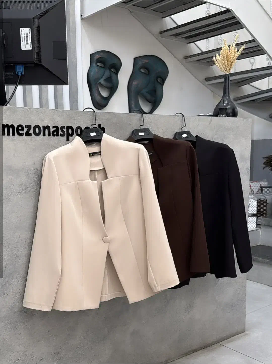 تک کت نو|لباس|رشت, خمیران زاهدان|دیوار