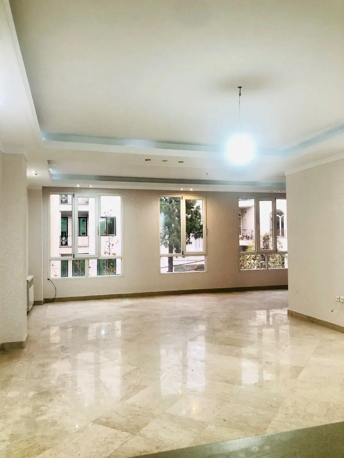 ۱۳۵متر  تکواحدی ۳خواب پارک شاهین(شمال ستارخان)