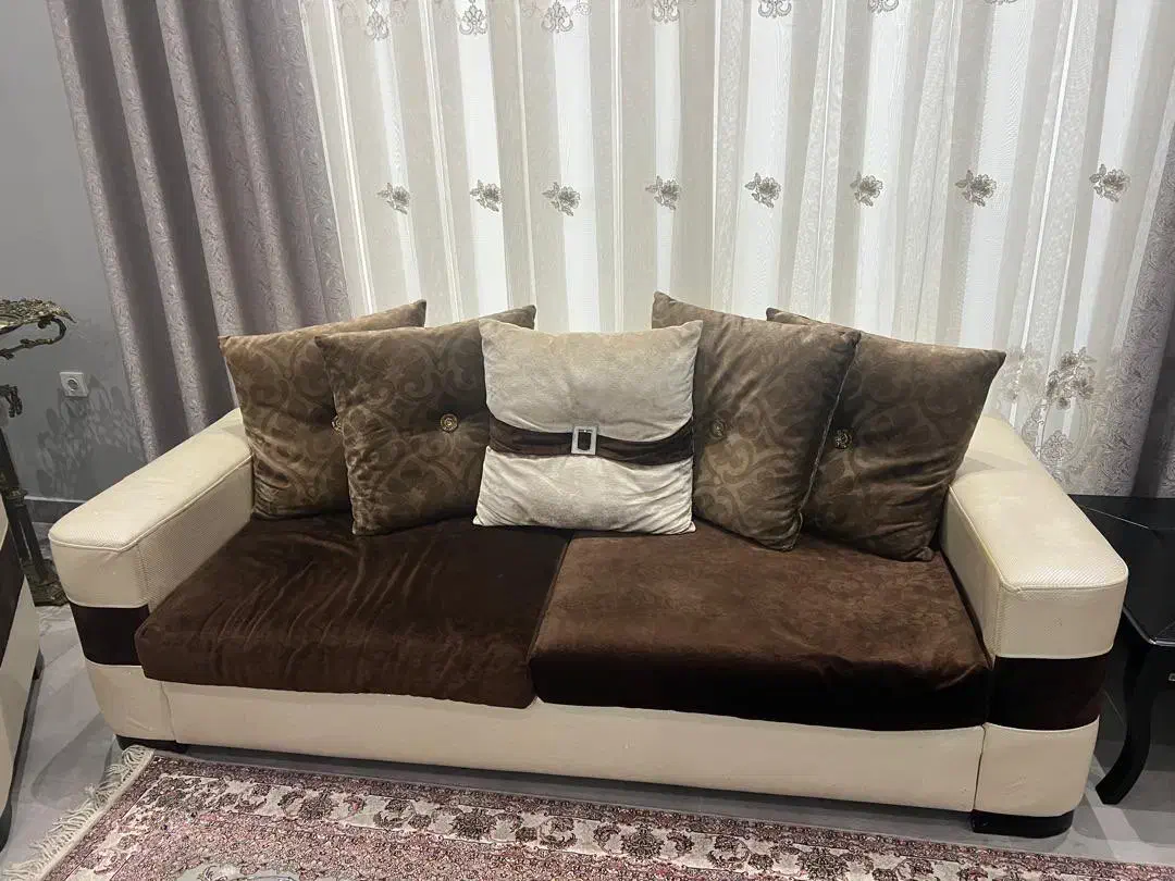 مبل|مبلمان خانگی و میز عسلی|نور, |دیوار