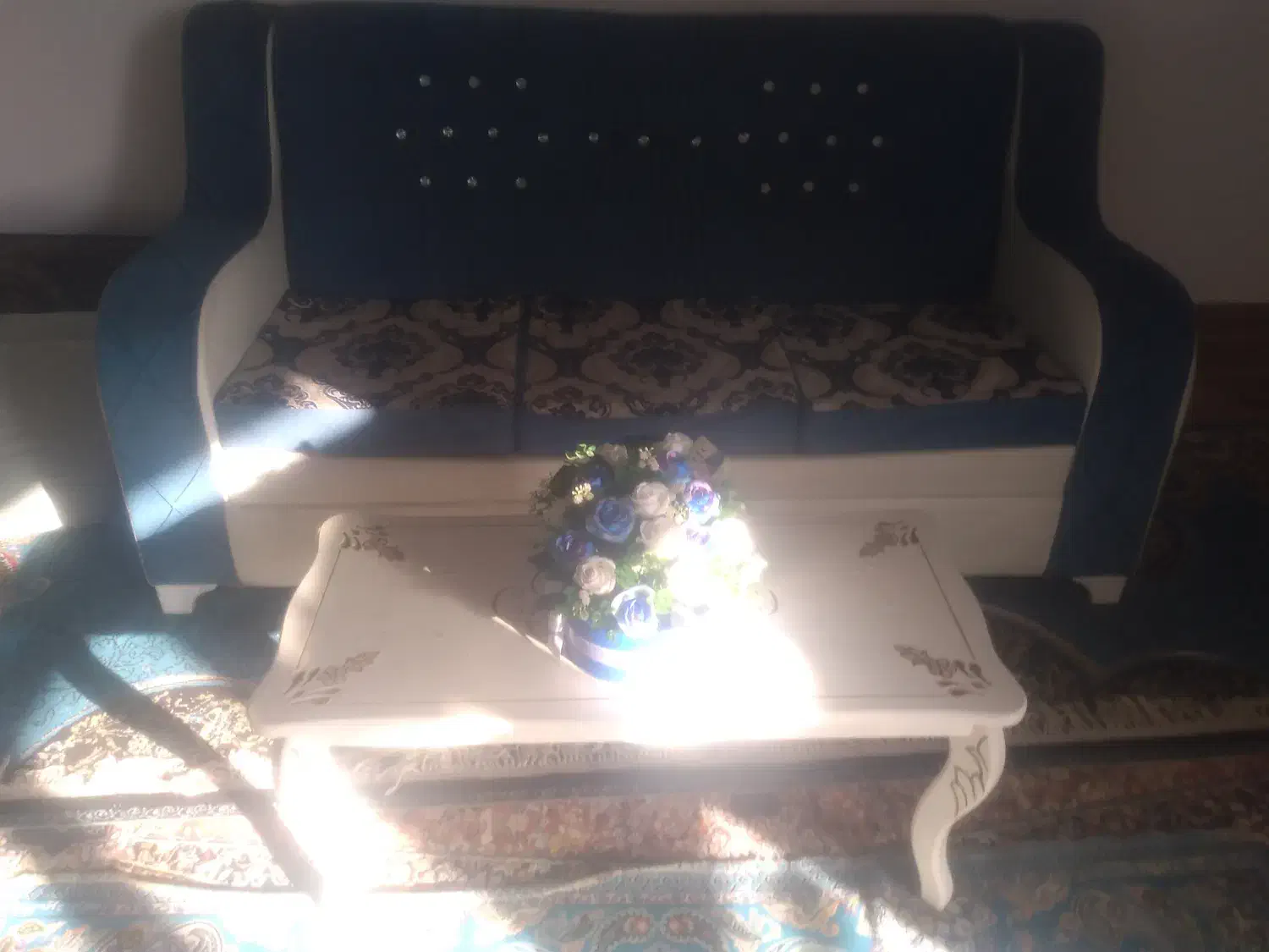 مبل سه نفره باجلومبلی قیمت ۲۵۰۰تخفیفم داره|مبلمان خانگی و میز عسلی|کاشمر, |دیوار