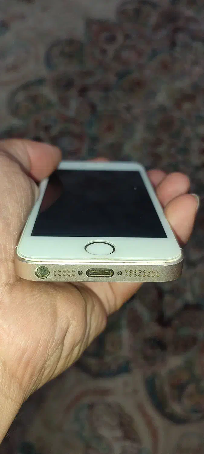 آیفون se|موبایل|مشهد, حسینآباد|دیوار