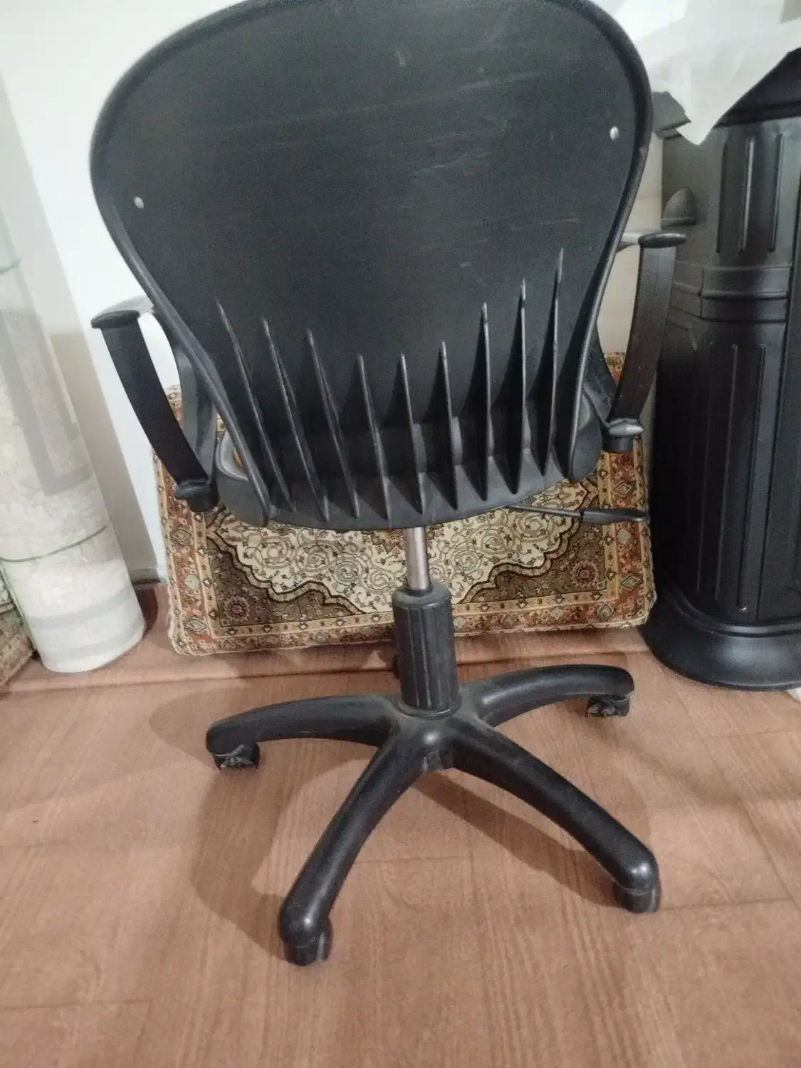 صندلی چرخ دار|صندلی و نیمکت|سنندج, |دیوار