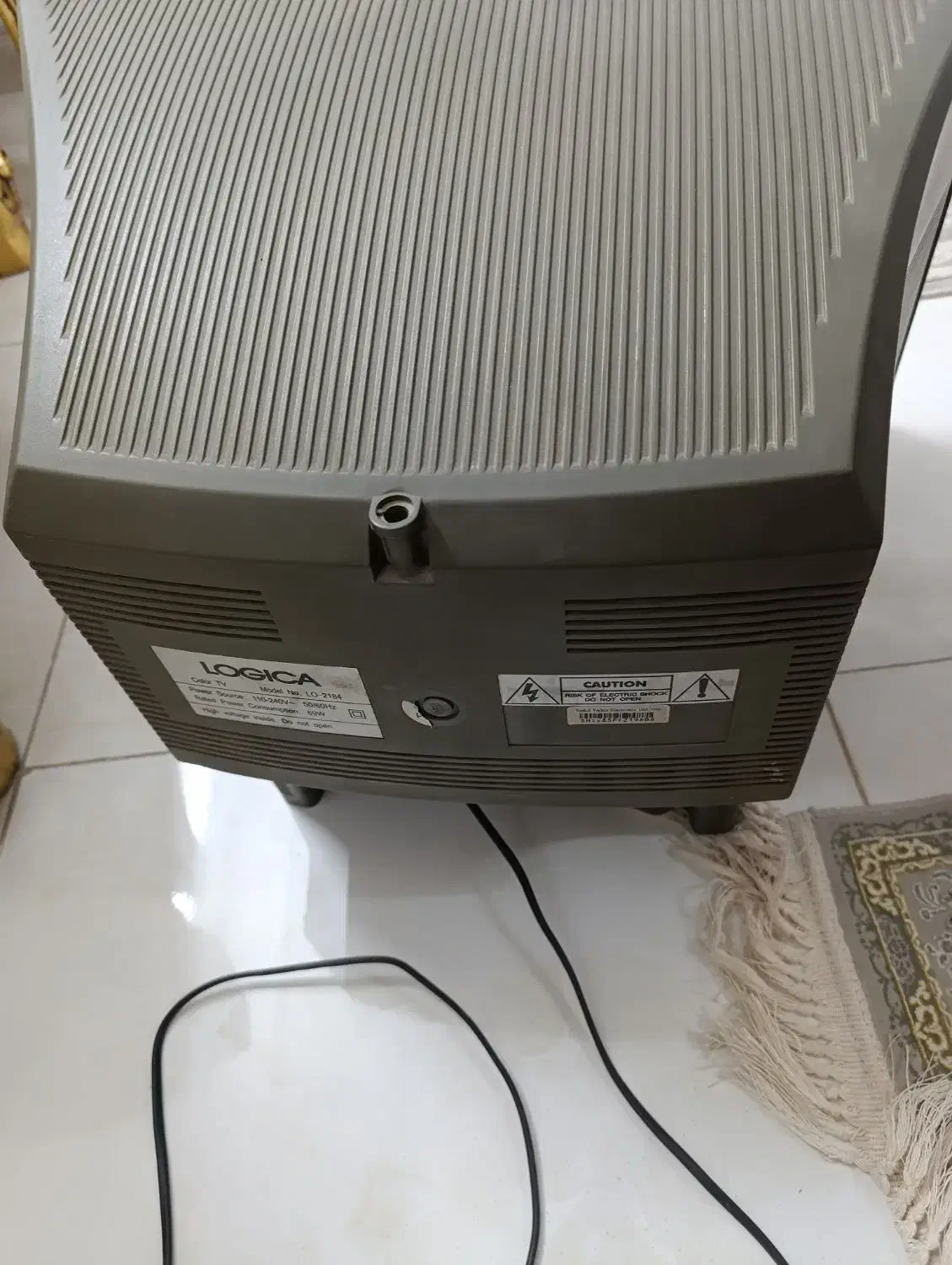 تلویزیون قدیمی CRT مدل LOGICA|تلویزیون و پروژکتور|قم, شهرک امام حسین|دیوار