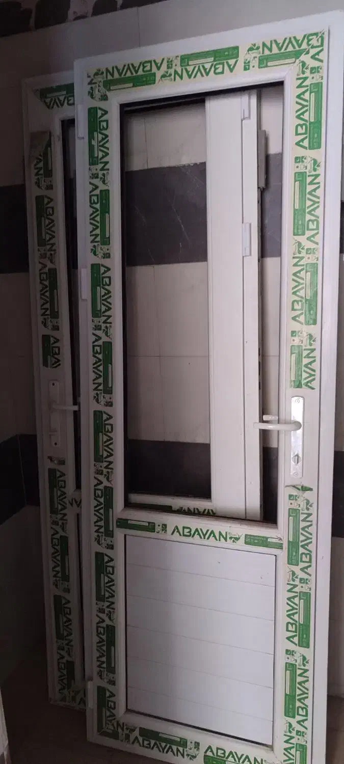 دوعدد درب upvc|مصالح و تجهیزات ساختمان|اردبیل, |دیوار