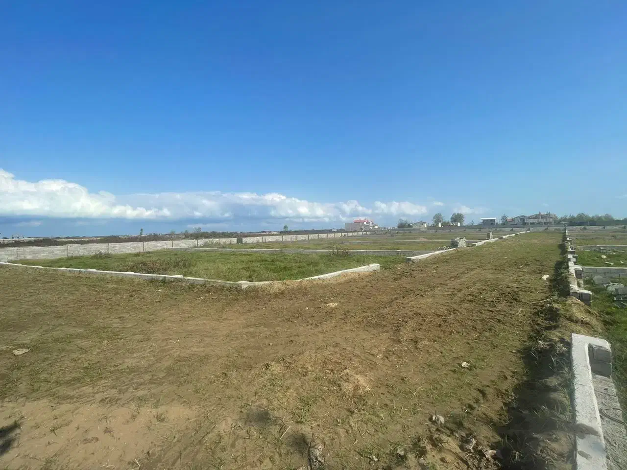 زمین متری فقط ۳ میلیون فاصله با ساحل ۴۰۰متر|فروش زمین و ملک کلنگی|لنگرود, |دیوار