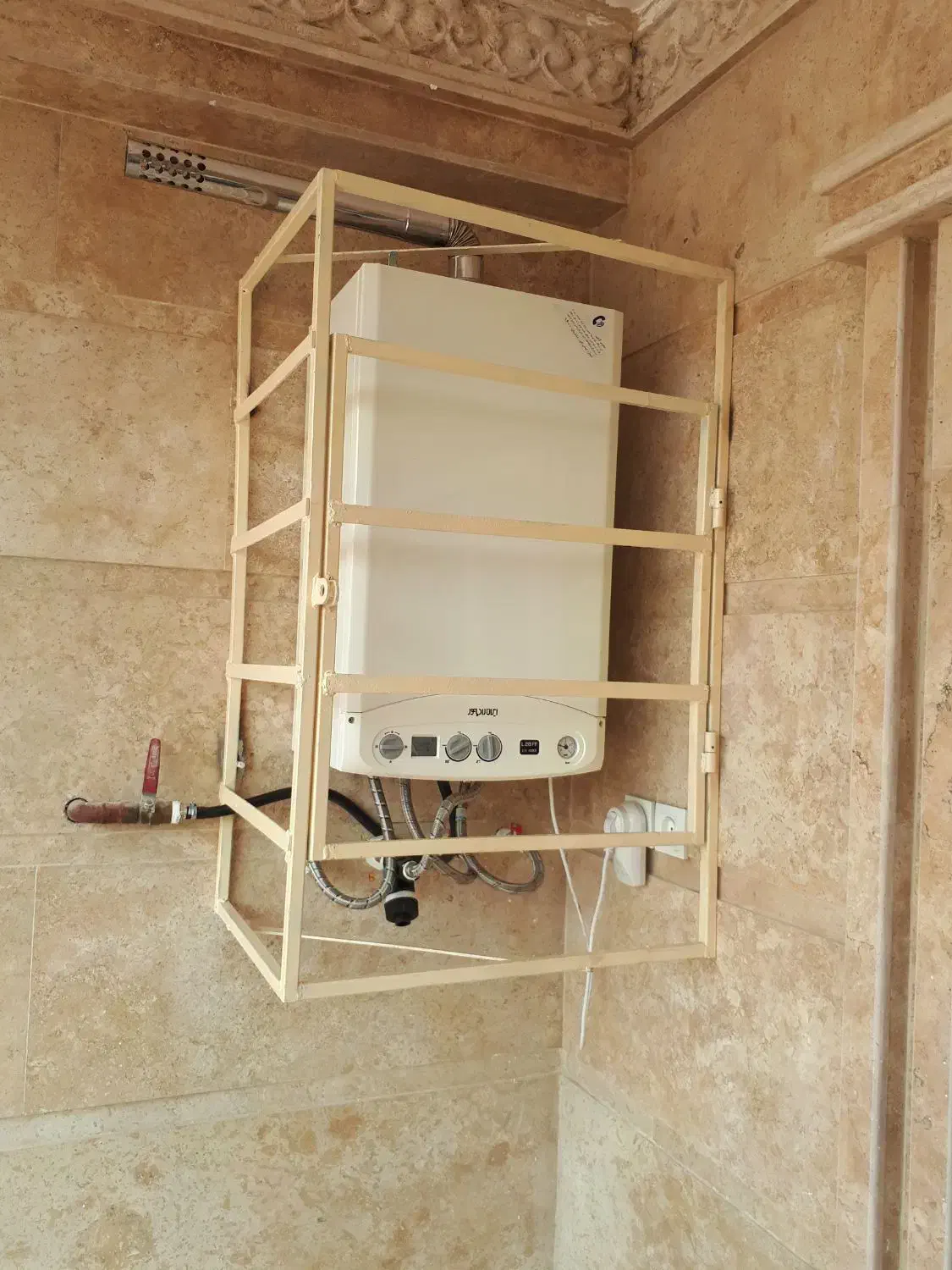 جوشکاری،شیروانی،سردروازه،درب حیاط|خدمات پیشه و مهارت|آستانه اشرفیه, |دیوار