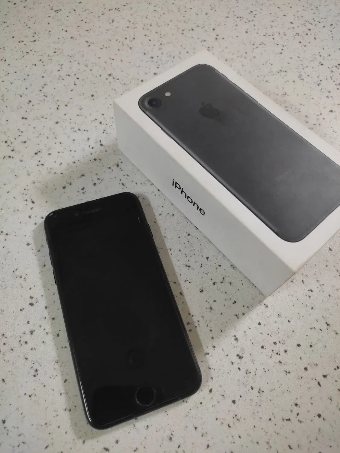 اپل iPhone 7 با حافظهٔ ۳۲ گیگابایت|موبایل|اراک, |دیوار