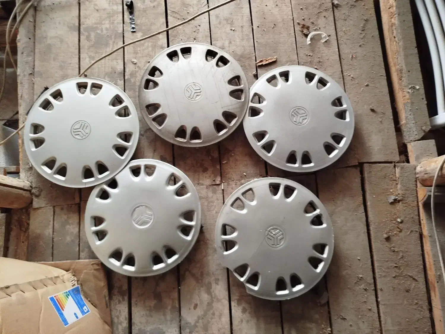 لوازم و قالپاق پراید|قطعات یدکی و لوازم جانبی|رشت, لاکانی|دیوار