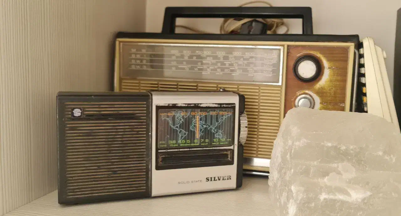 رادیو قدیمی|کلکسیون اشیاء عتیقه|مشهد, آزادشهر|دیوار