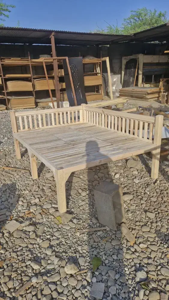 نجاری تخت و پله و مصنوعات چوبی|خدمات پیشه و مهارت|میناب, |دیوار