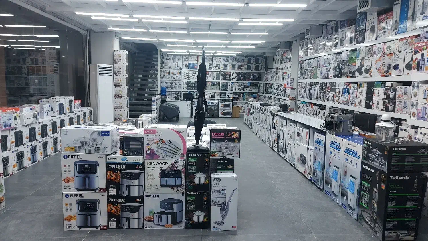 استخدام فروشنده خانم وآقا در فروشگاه لوازم خانگی|استخدام بازاریابی و فروش|درگهان, |دیوار