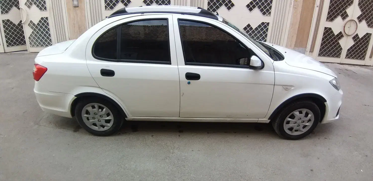 ساینا s|خودرو سواری و وانت|اصفهان, شهرستان|دیوار