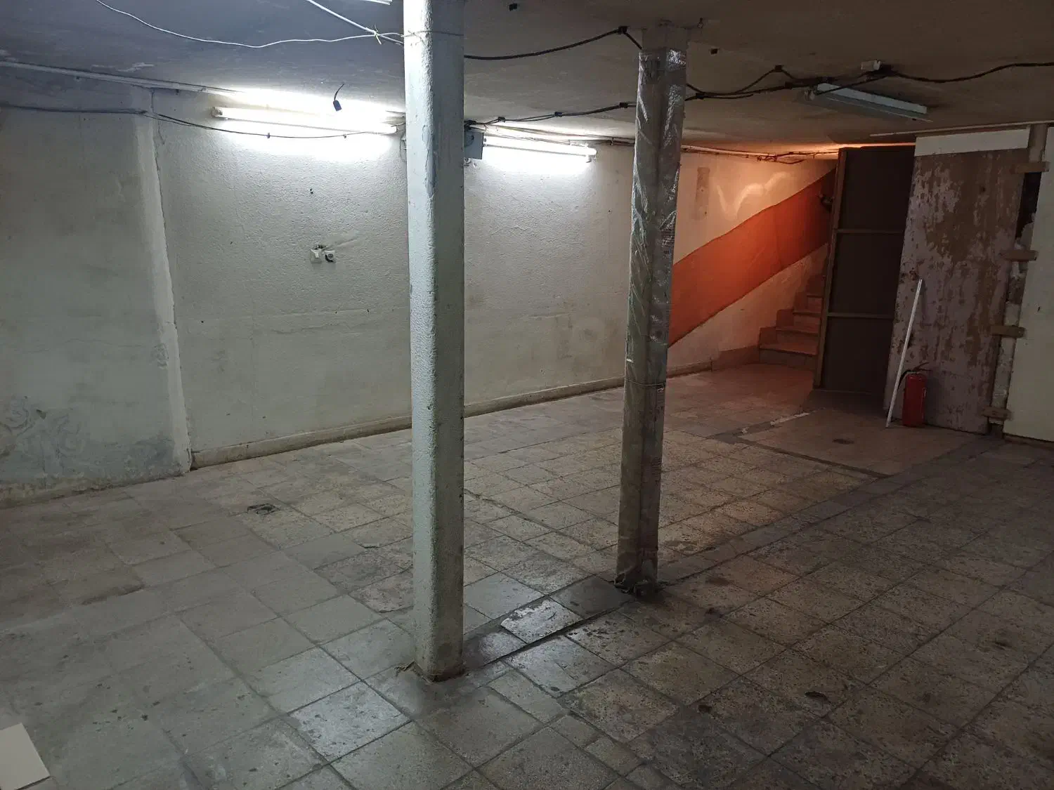 انباری به مساحت ۶۰ متر|اجارهٔ دفتر صنعتی، کشاورزی، تجاری|تهران, اوقاف|دیوار