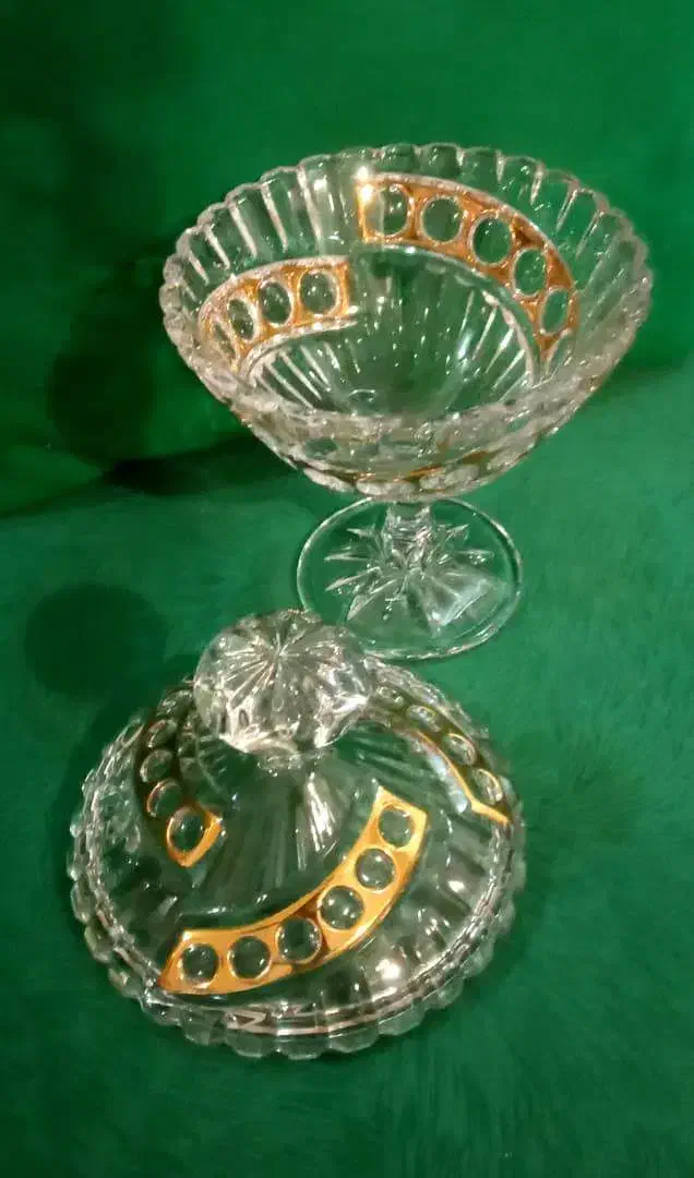 شکلات خوری بلور پایه دار|کلکسیون اشیاء عتیقه|تهران, توحید|دیوار