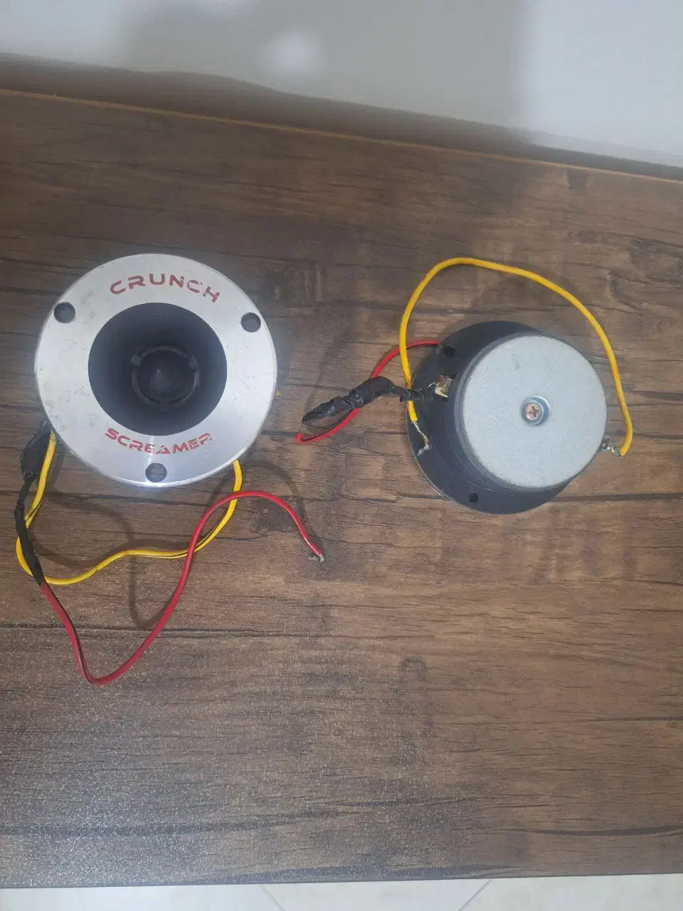 سوپر تیوتر آمریکایی|صوتی و تصویری|قدس, شهرقدس|دیوار