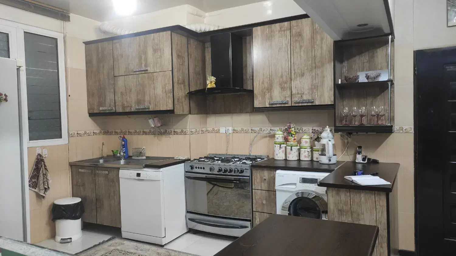 کابینت|مصالح و تجهیزات ساختمان|قم, دروازه چوبی|دیوار