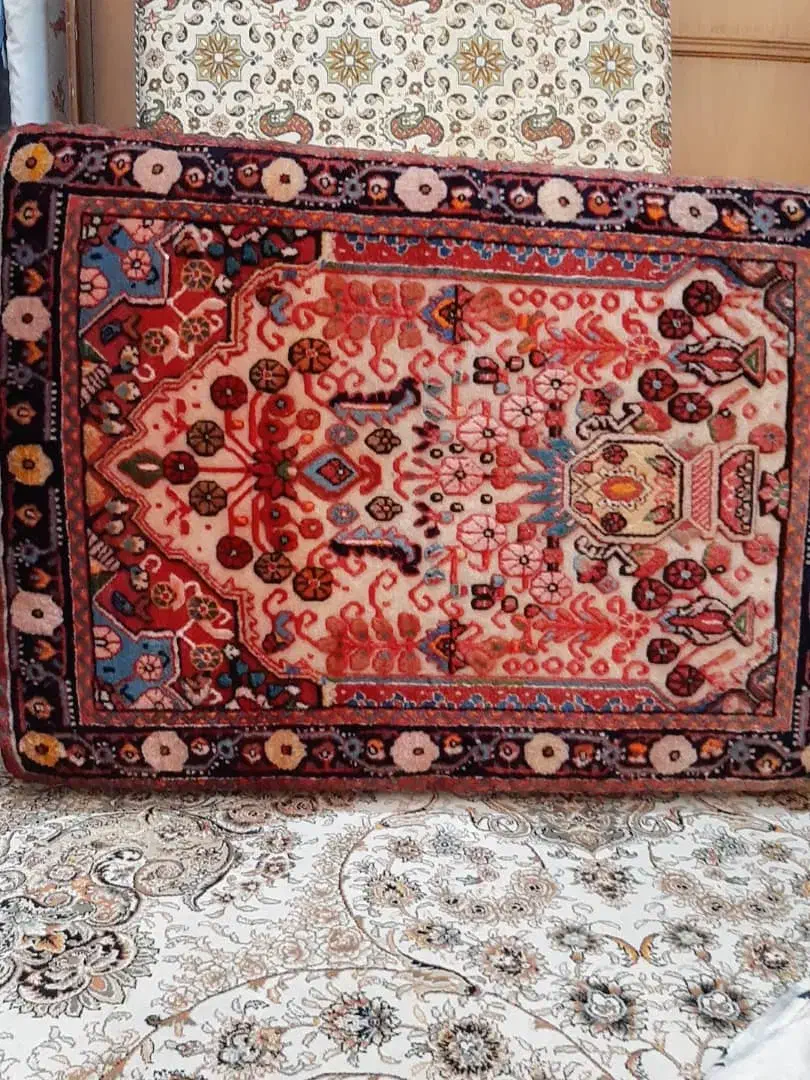 پشتی دستباف|پشتی|تهران, آذری|دیوار