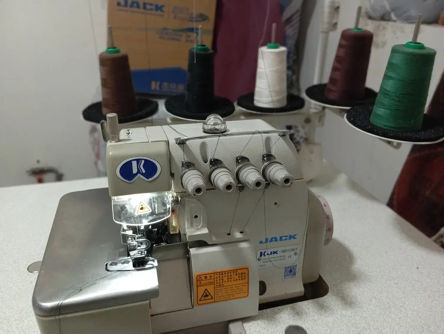 چرخ خیاطی سردور پنج نخ|چرخ خیاطی و ریسندگی|ارومیه, |دیوار