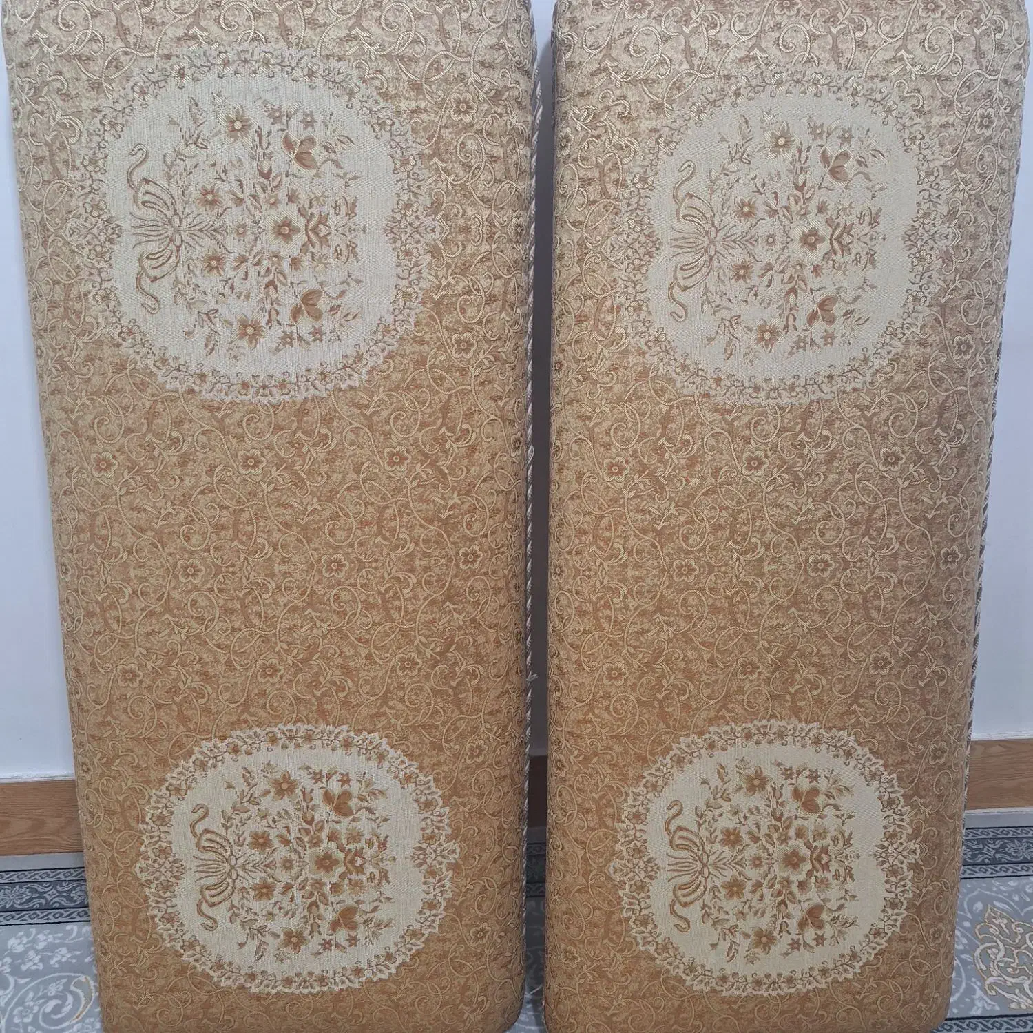 پشتی|پشتی|خرمآباد, |دیوار