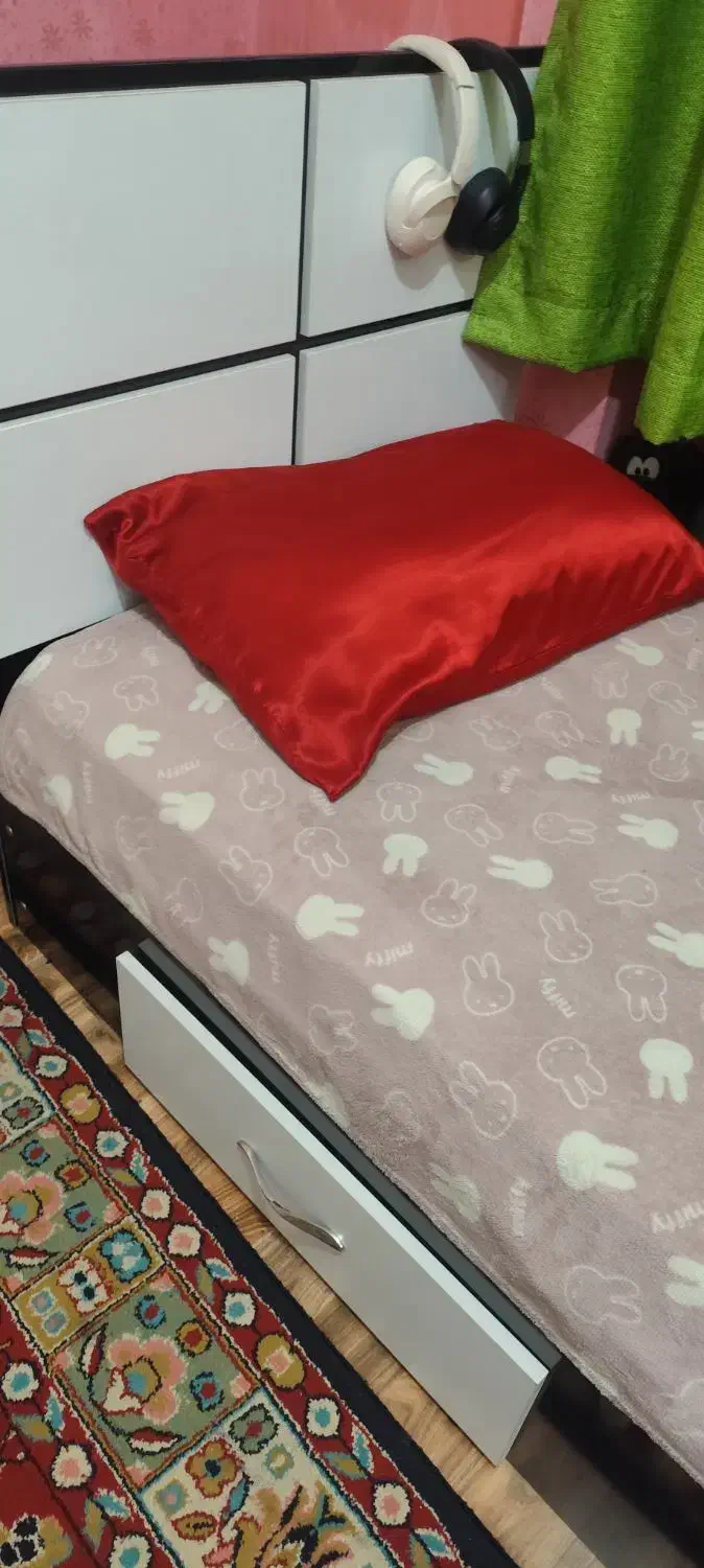 تخت و تشک|تخت و سرویس خواب|رشت, تازه آباد|دیوار