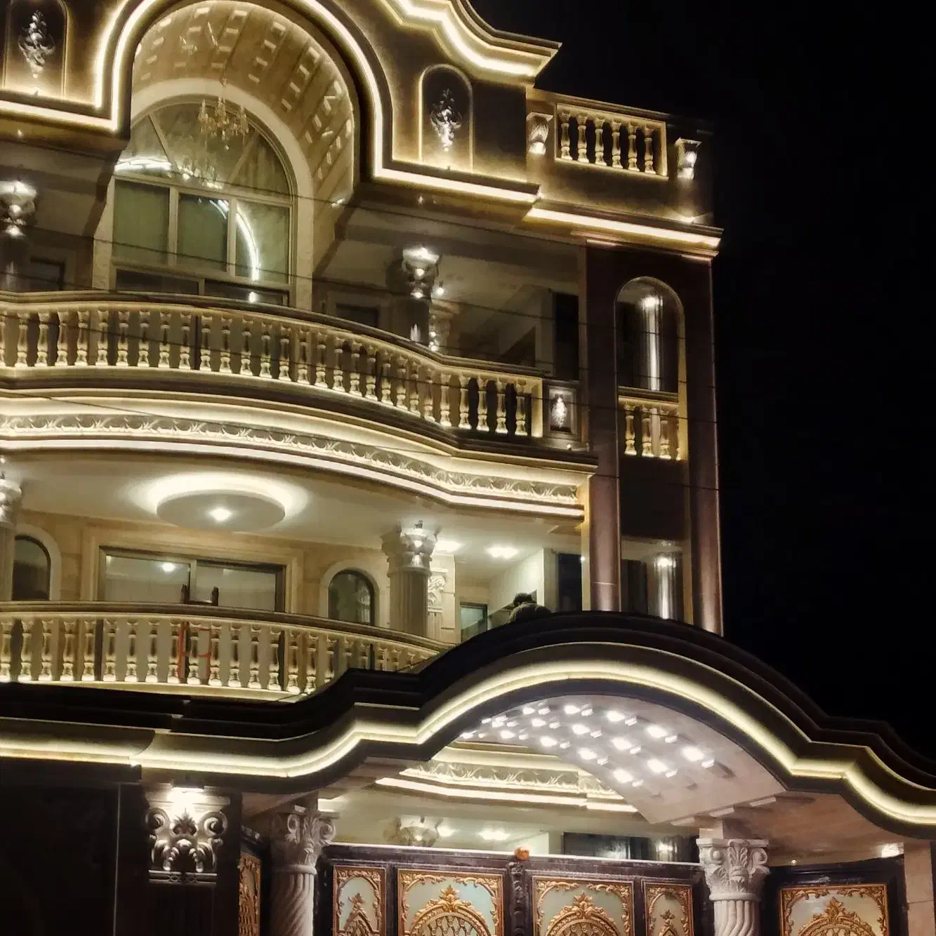 کارگر برای سنگ‌کاری و کاشیکاری|استخدام معماری، عمران و ساختمانی|اردبیل, |دیوار