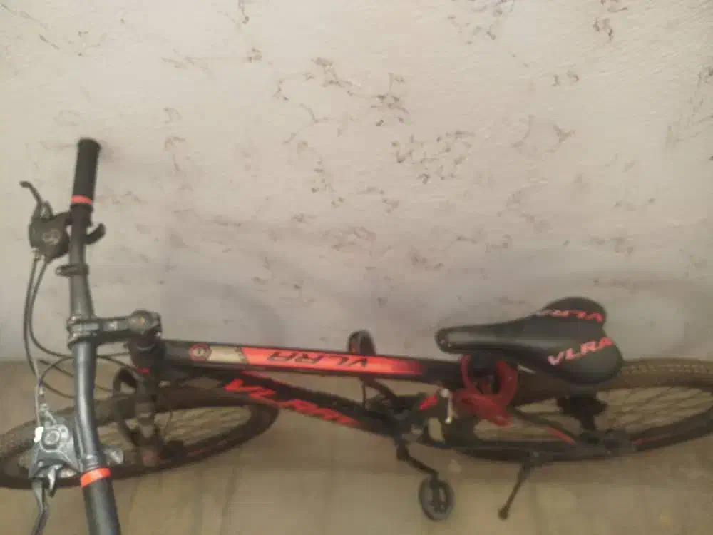 دوچرخه|دوچرخه، اسکیت، اسکوتر|صدرا-فارس, فاز ۱|دیوار