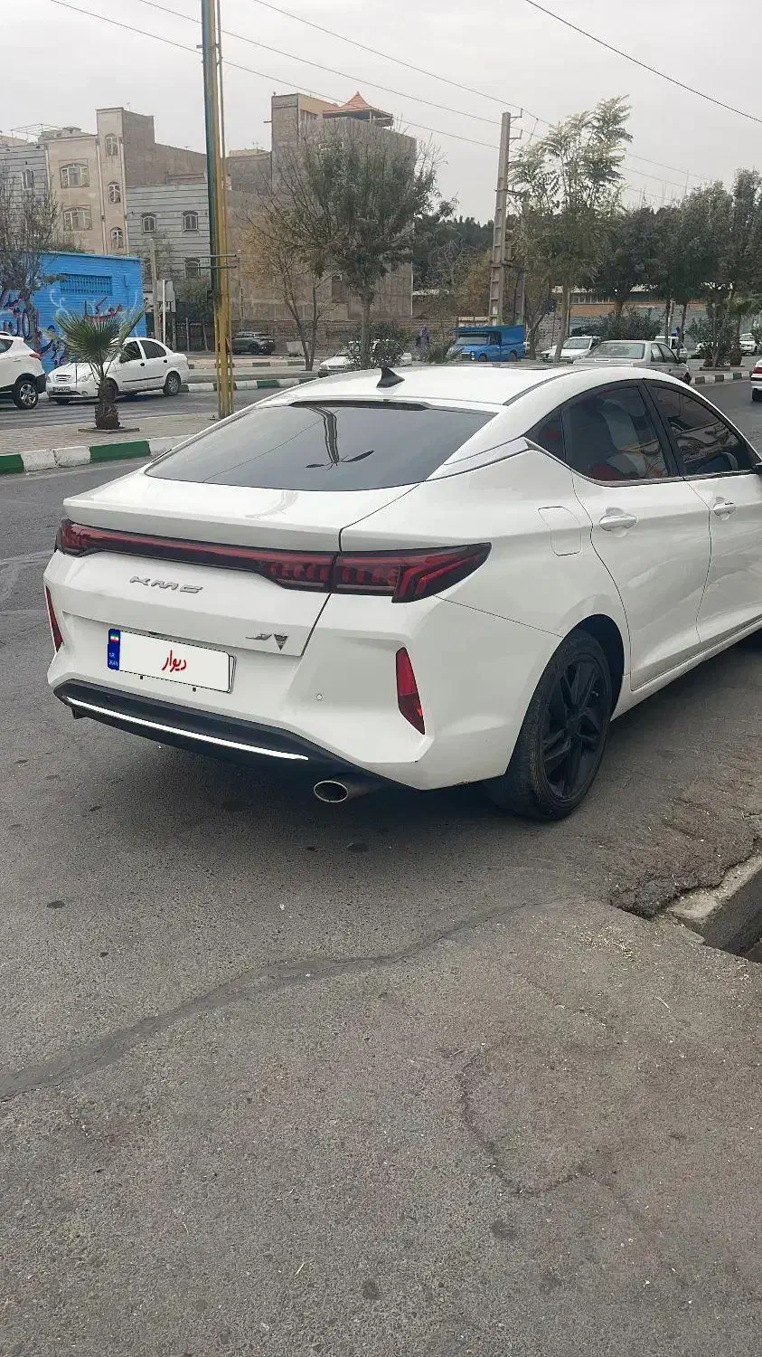 کی ام سی j7 مدل ۱۴۰۲ معاوضه با خودروی ایرانی|خودرو سواری و وانت|قرچک, مهدیه|دیوار