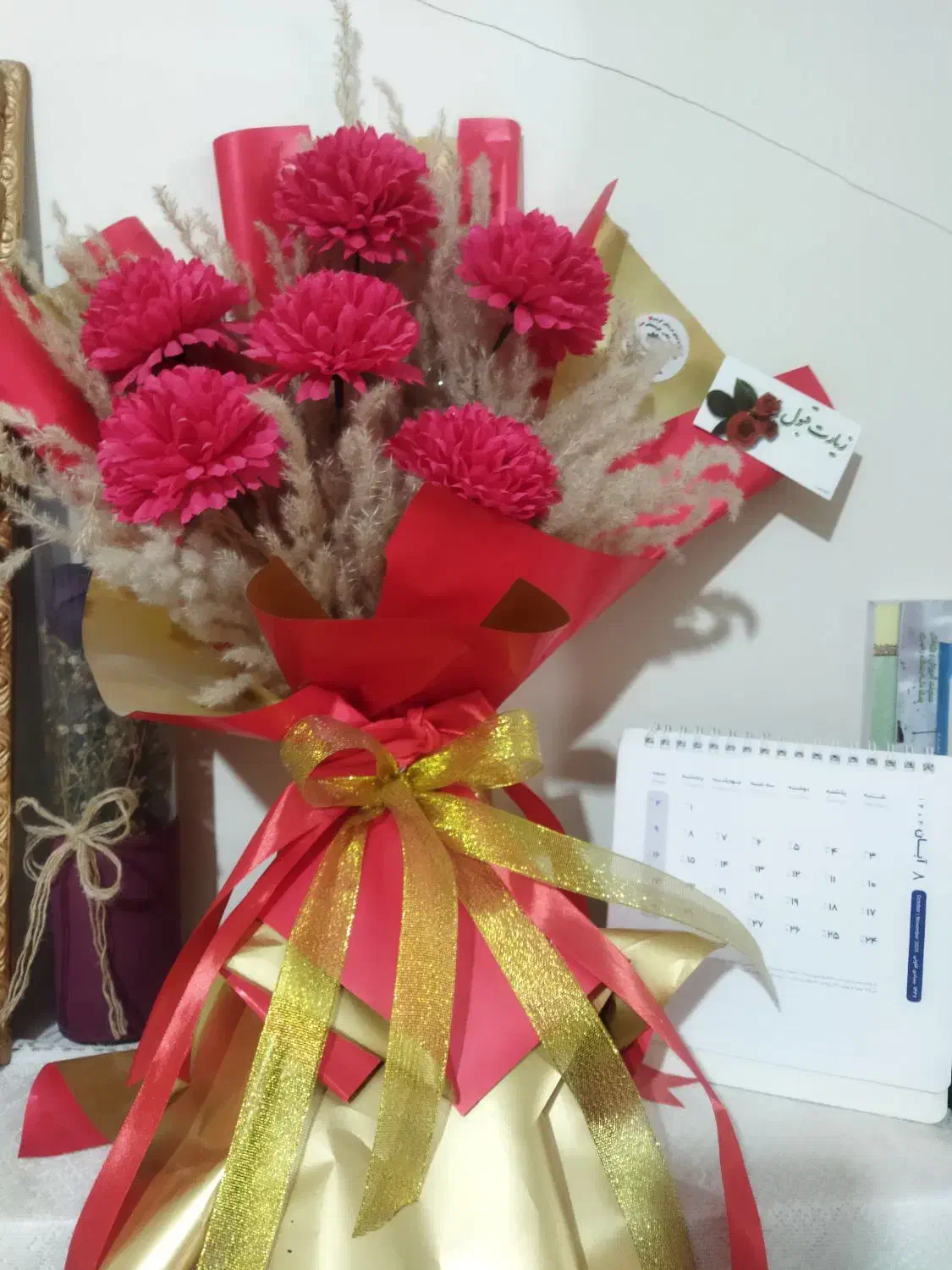 دسته گل مصنوعی در حدنو|گل مصنوعی|پرند, فاز ۶|دیوار