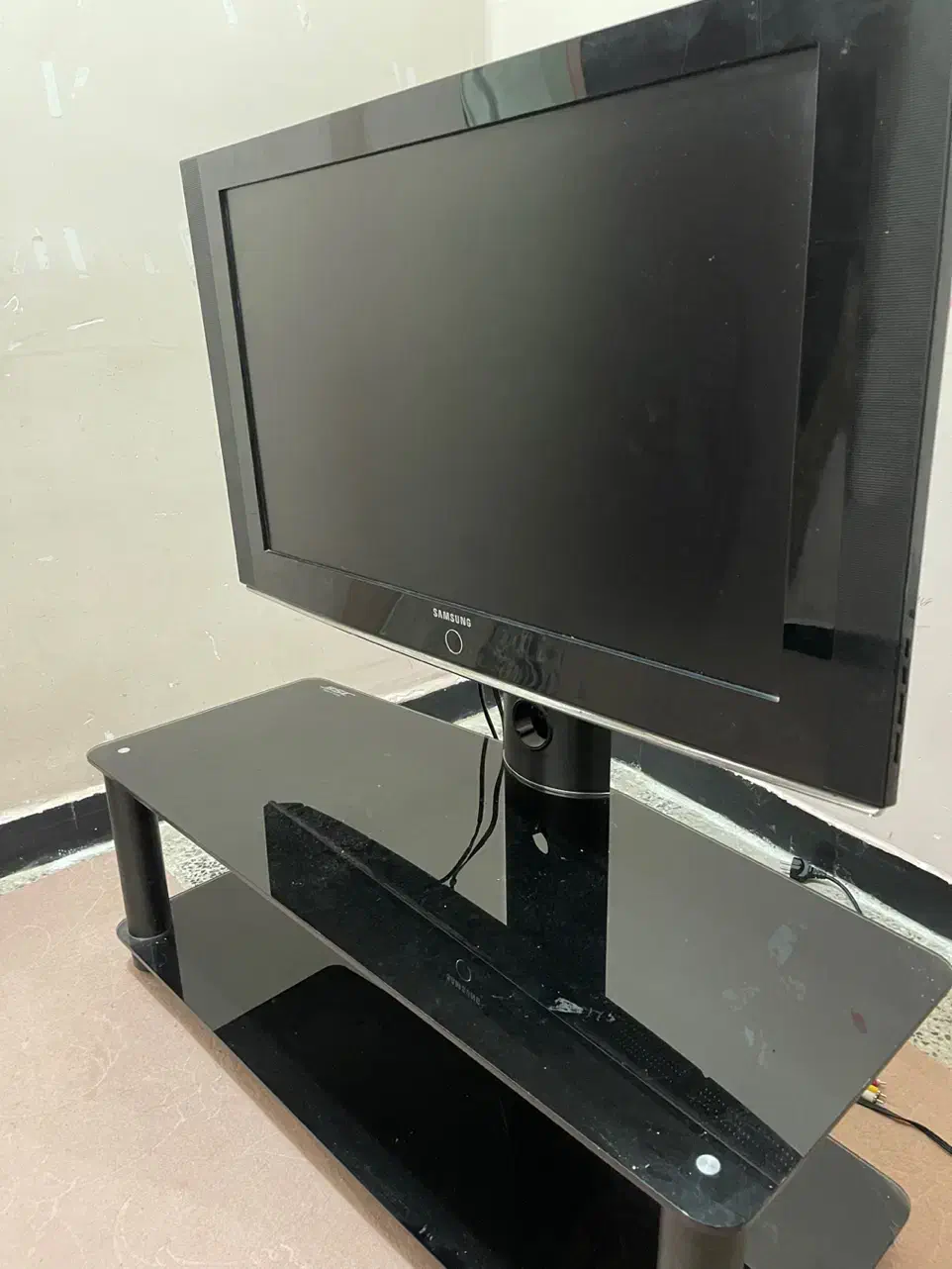 ال سی دی سامسونگ ۳۷اینچ|تلویزیون و پروژکتور|اندیمشک, |دیوار