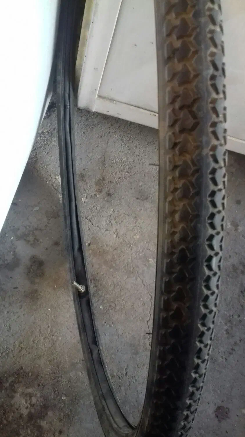 تایر و تیوپ دوچرخه 28|دوچرخه، اسکیت، اسکوتر|اصفهان, رزمندگان|دیوار