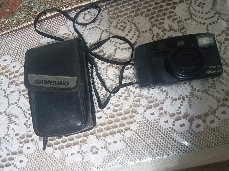 دوربین عکاسی سامسونگ و پنتکس|دوربین عکاسی و فیلم‌برداری|کرج, شهرک فهمیده|دیوار