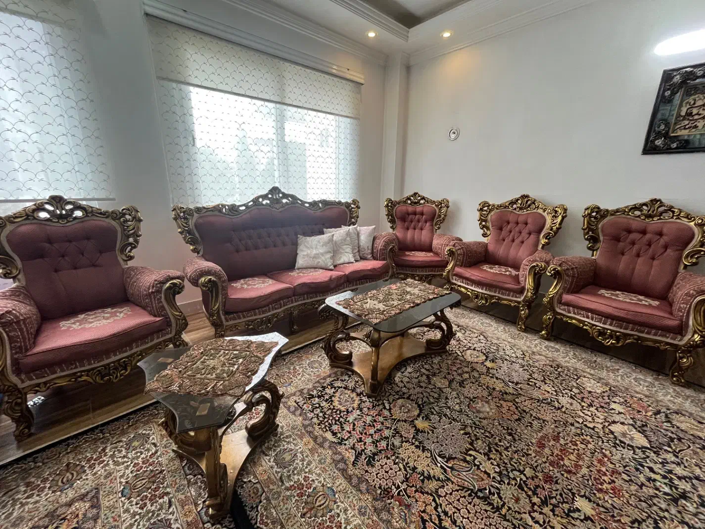 مبل سلطنتی ورق طلا نه نفره|مبلمان خانگی و میز عسلی|نوشهر, |دیوار