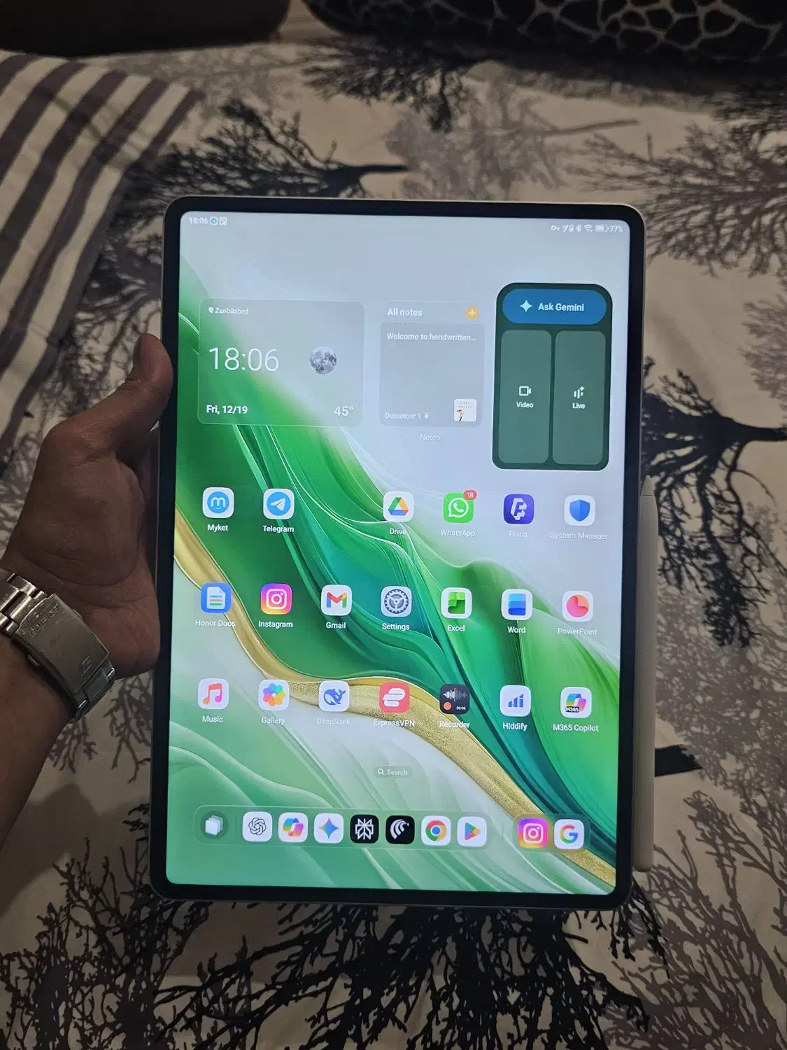 تبلت پرچمدار HONOR Magicpad 3|تبلت|قم, سالاریه|دیوار