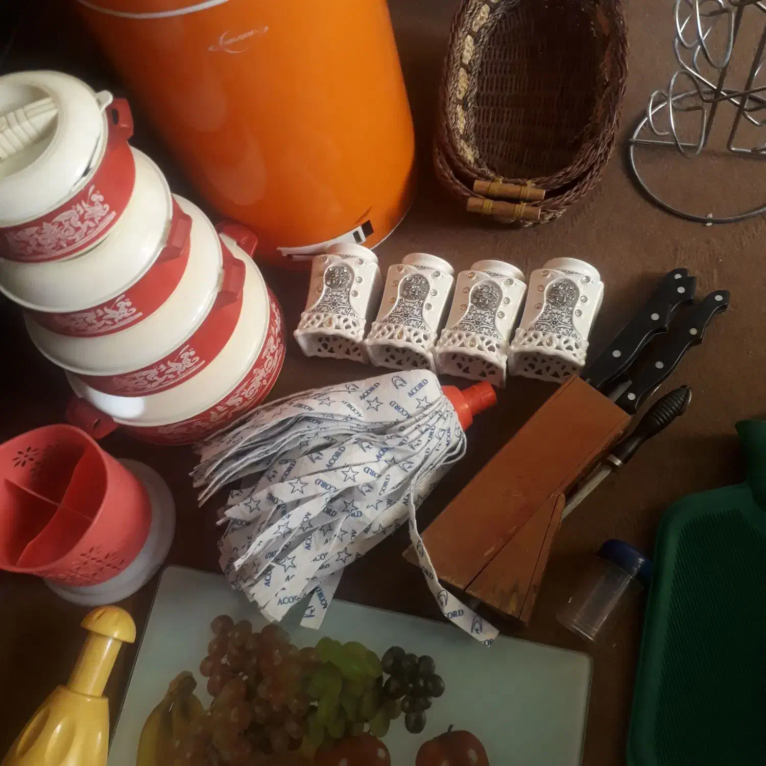 ظروف قدیمی وسایل|کلکسیون اشیاء عتیقه|شاهین‌شهر, نبوت|دیوار