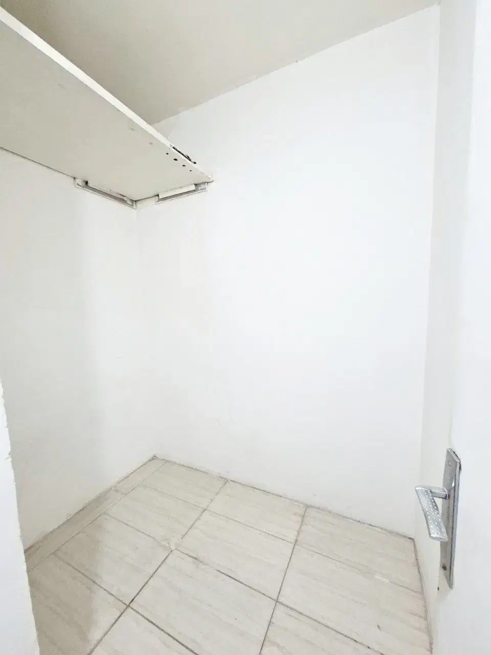 90متر2خ*1واحدطبقه اول*اشرفی اصفهانی باغ فیض