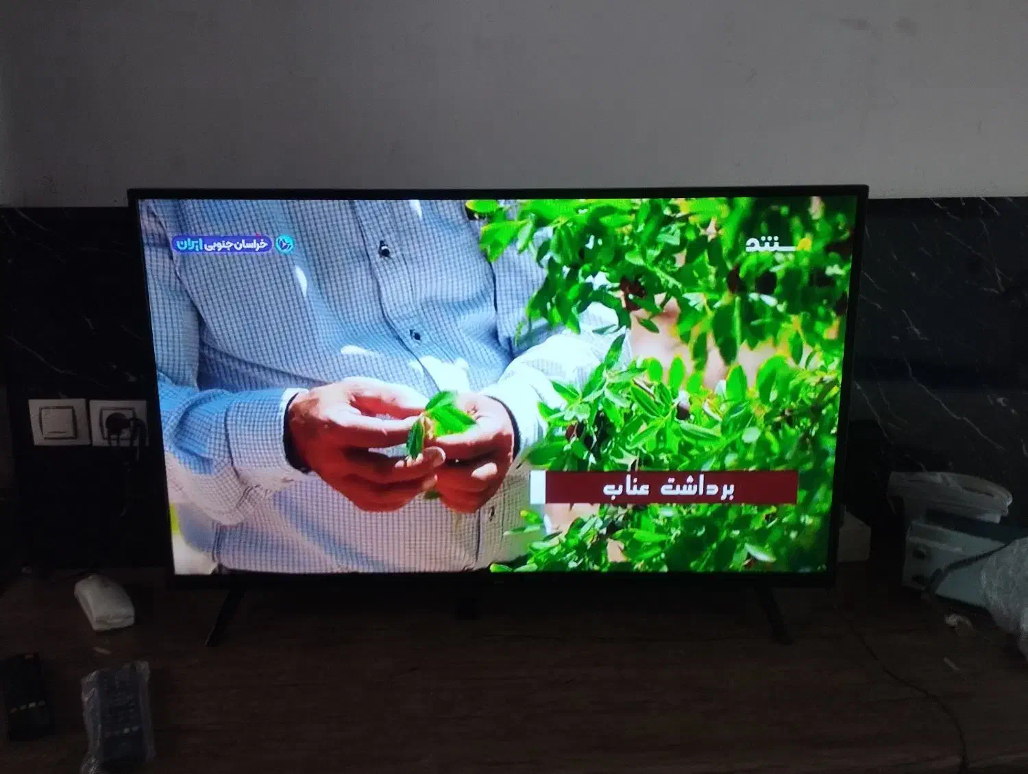 ال ای دی 43|تلویزیون و پروژکتور|پیر بکران, |دیوار