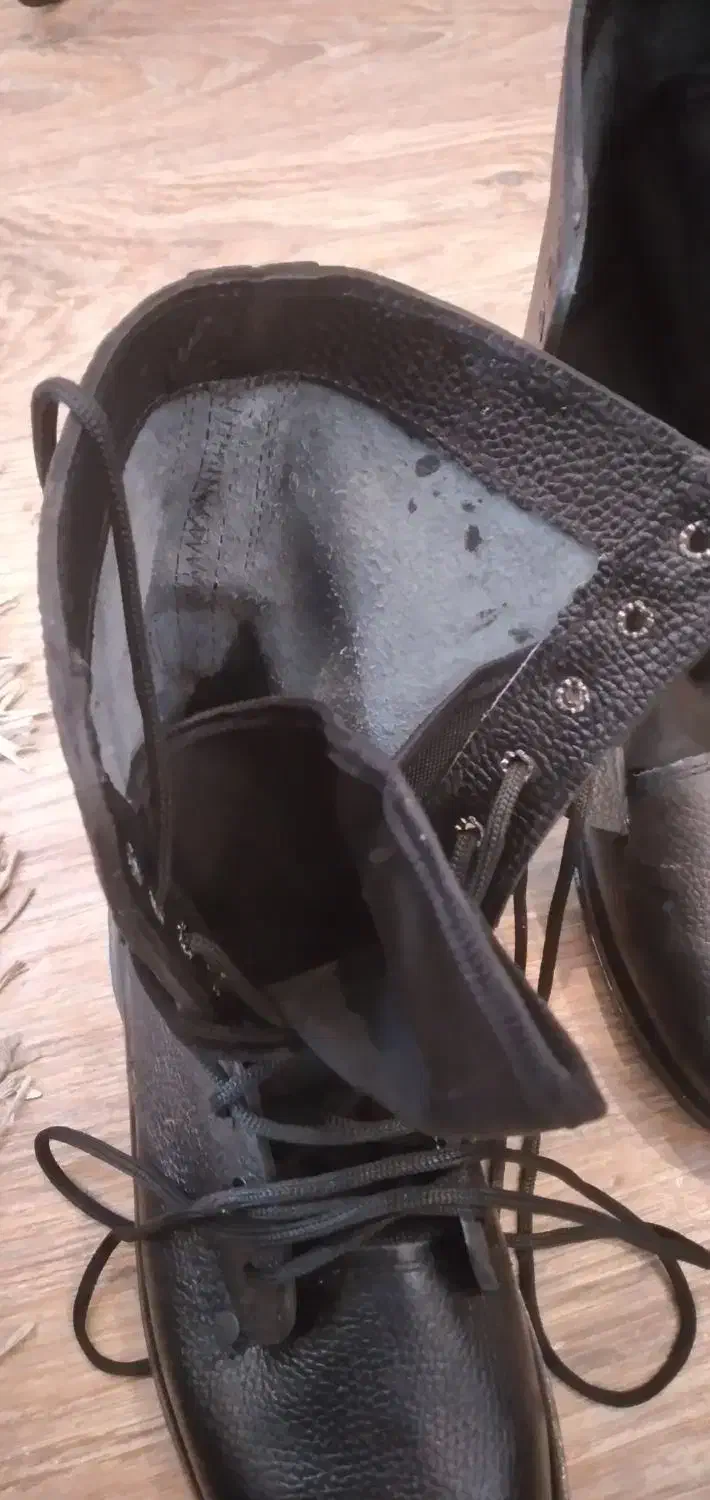 پوتین نظامی|کیف، کفش، کمربند|زابل, |دیوار