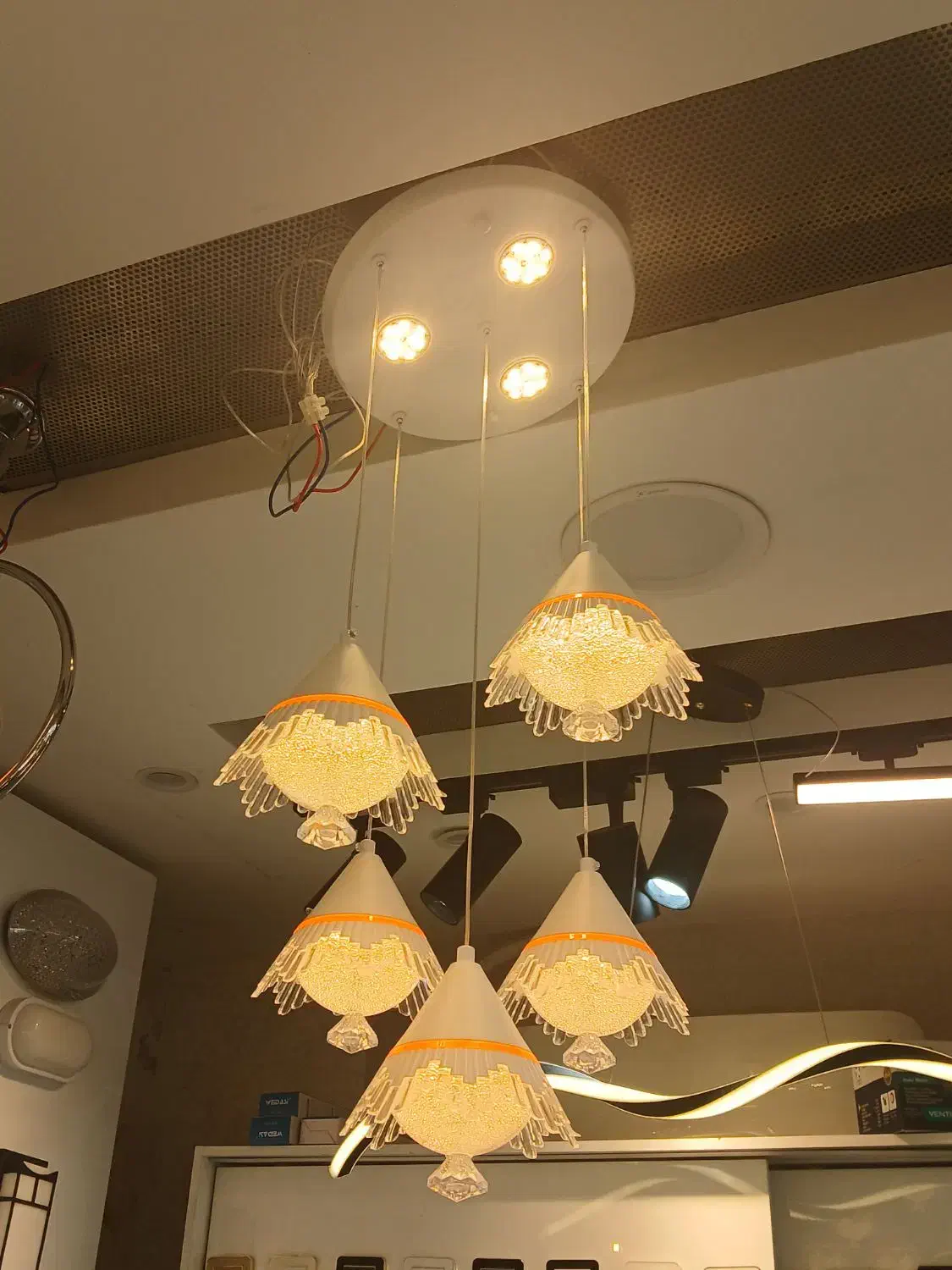 لوستر ۵ شعله سه حالته کد25 وارداتی|لوستر و چراغ آویز|اصفهان, تخت فولاد|دیوار