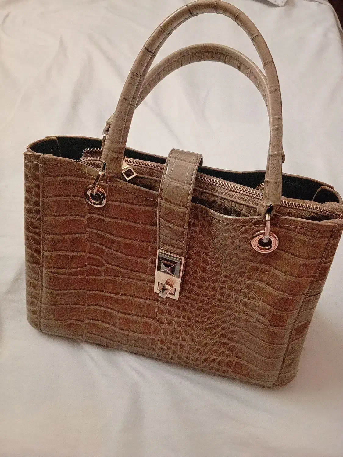 کیف|کیف، کفش، کمربند|قم, پردیسان|دیوار