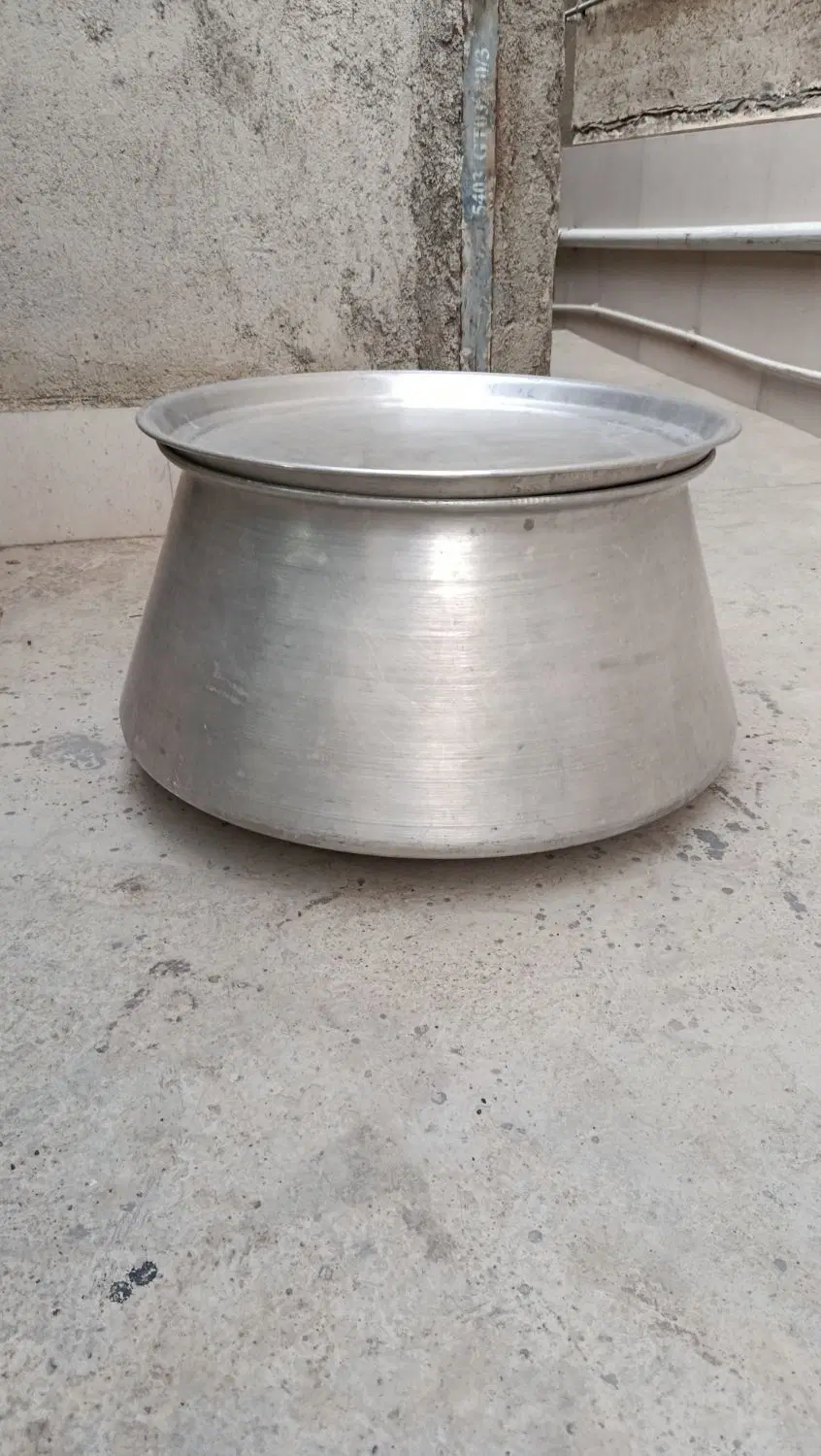 دیگ روحی|ظروف پخت‌وپز|بندر ترکمن, |دیوار