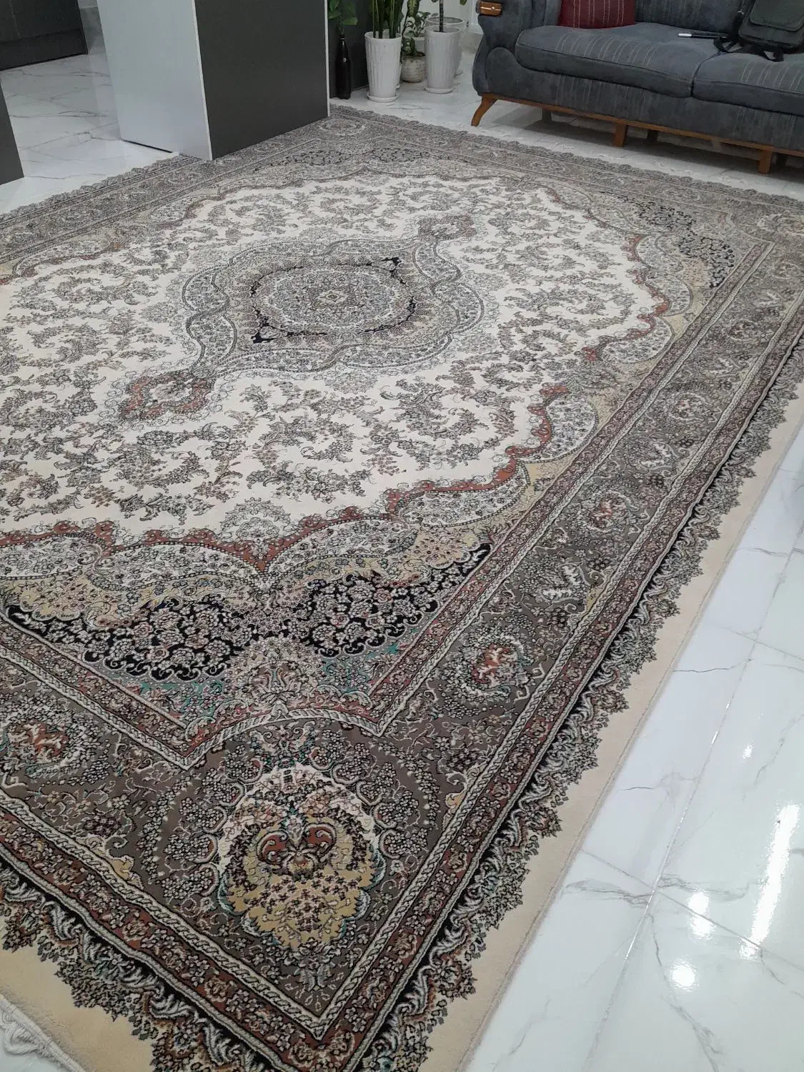 فروش فوری|فرش|مشهد, کشف|دیوار