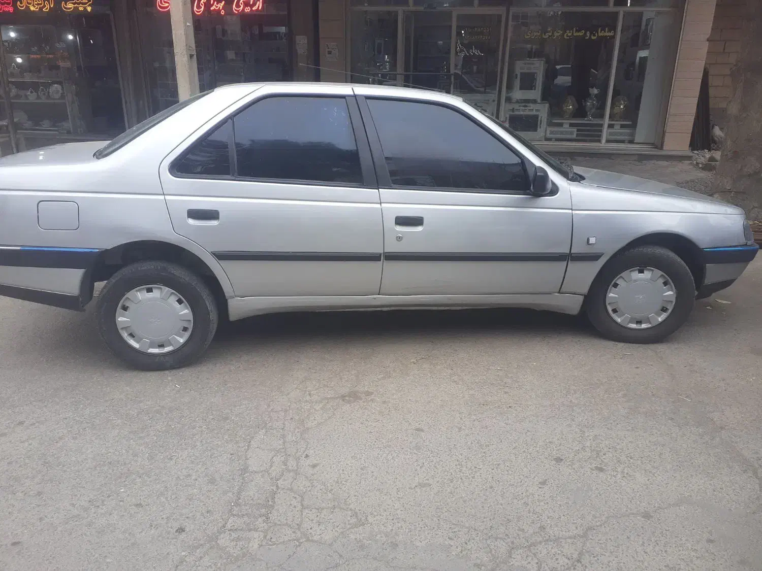 پژو ۴۰۵مدل۹۰دوگانه کارخانه|خودرو سواری و وانت|پارسآباد, |دیوار