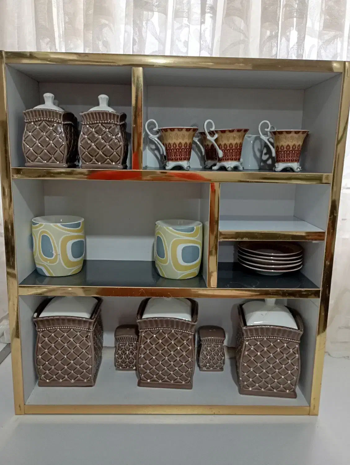 شلف|آبچکان و نظمدهنده ظروف|دماوند, مسکن مهر گیلاوند|دیوار