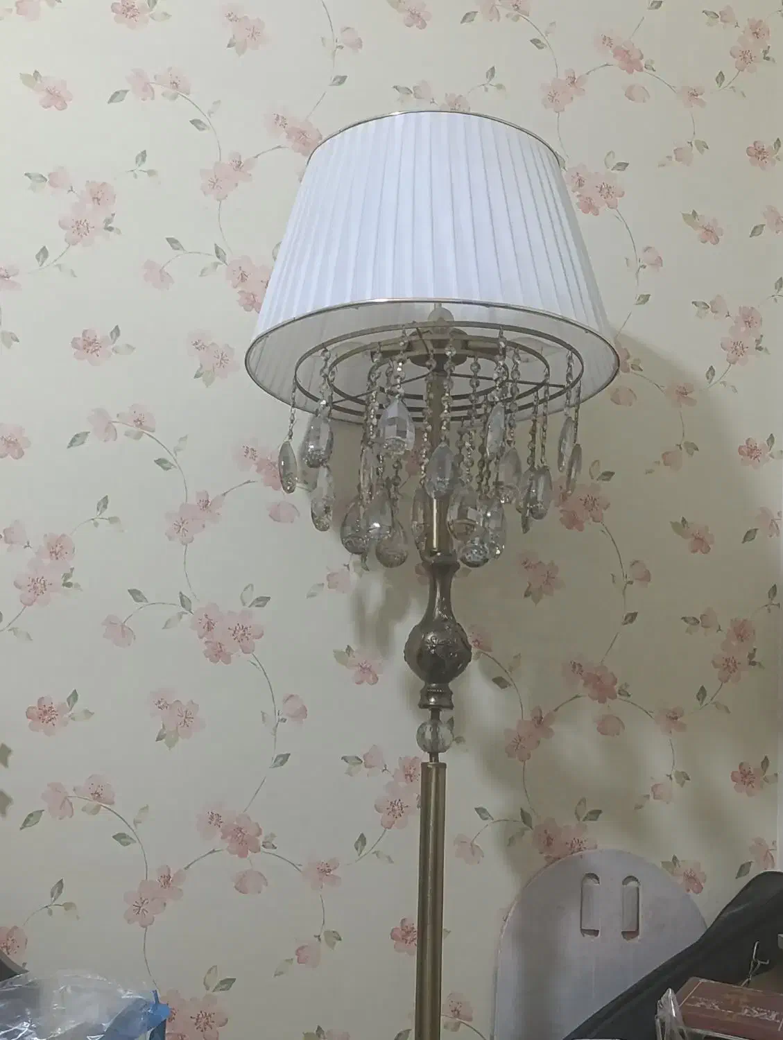 آباژور ایستاده|چراغ خواب و آباژور|تهران, قیام|دیوار