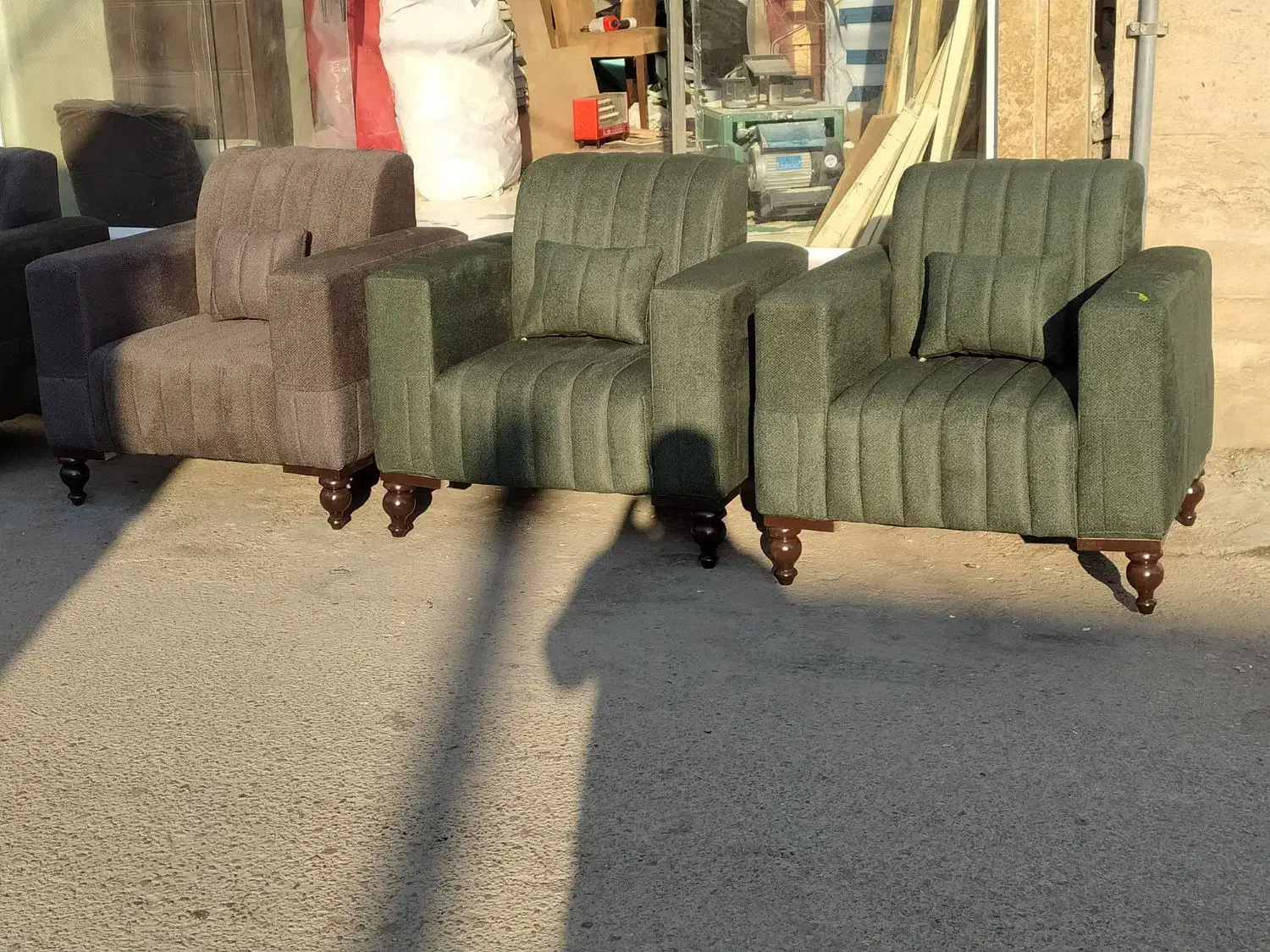 مبل برند هفت نفره|مبلمان خانگی و میز عسلی|هشتگرد, هشتگرد قدیم|دیوار