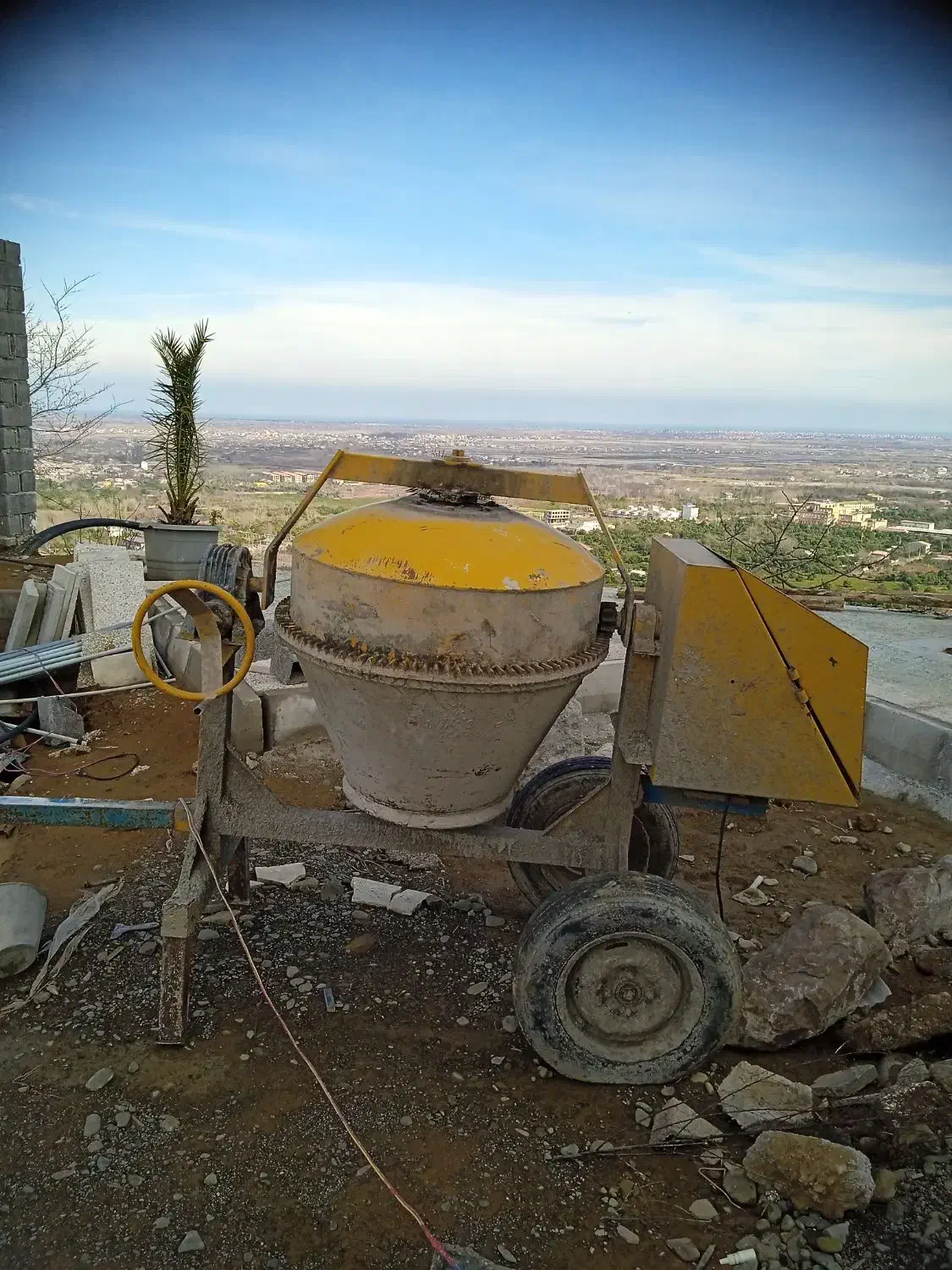 بتونیر|ماشین‌آلات صنعتی|کومله, |دیوار